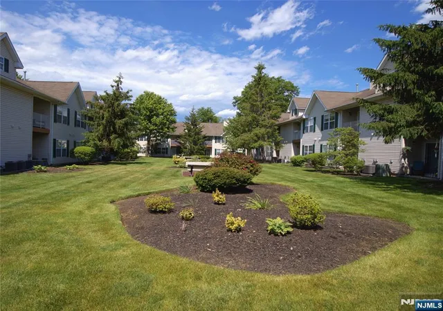 2nd image of 34 Chanda Ct, Clifton, NJ 07012