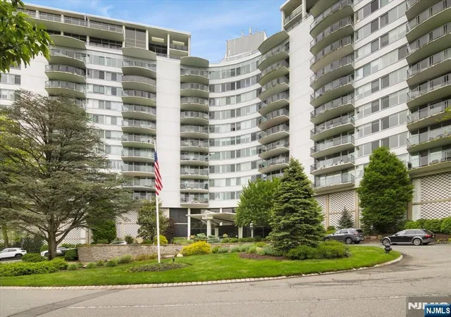 Photo 1 of Sale Pending at 1 Claridge Dr #523, Verona, NJ 07044 | MLS# 26019779 | Listing updated on 2026-08-14