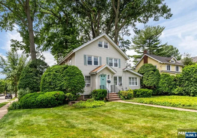 Photo 1 of Sale Pending at 300 Van Buren Ave, Teaneck, NJ 07666 | MLS# 26019853 | Listing updated on 2026-09-15