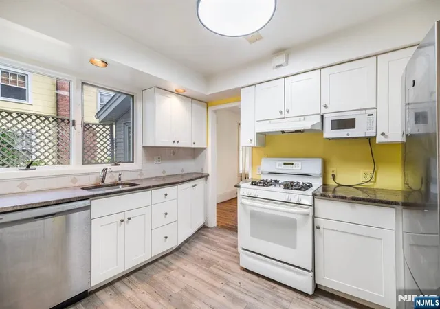 Photo 4 of Sale Pending at 300 Van Buren Ave, Teaneck, NJ 07666 | MLS# 26019853 | Listing updated on 2026-09-15