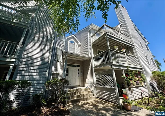 Photo 1 of Sale Pending at 8 Quartz Ln, Paterson, NJ 07501 | MLS# 26020174 | Listing updated on 2026-09-01