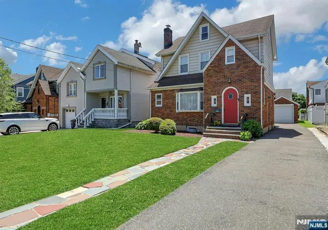 Photo 3 of Sale Pending at 486 Sussex Rd, Wood Ridge, NJ 07075 | MLS# 26020230 | Listing updated on 2026-09-04