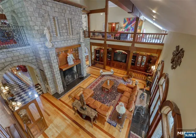 5th image of 1 Cherokee Ct, Sparta, NJ 07871 | MLS# 26020251