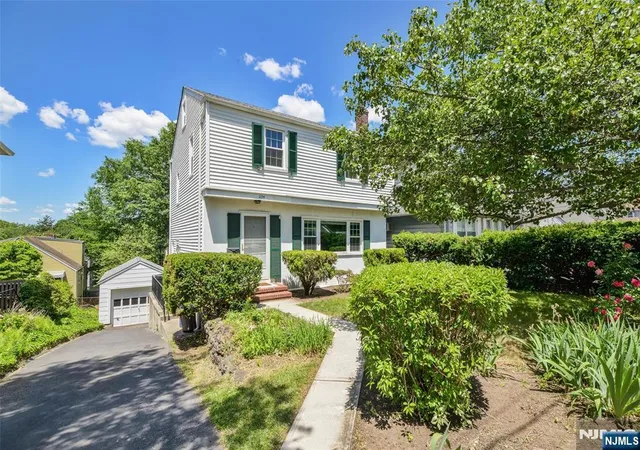 Photo 27 of Sale Pending at 234 Ridgefield Ave, Bogota, NJ 07603 | MLS# 26020291 | Listing updated on 2026-08-21
