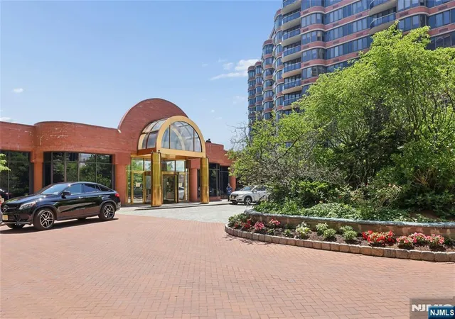 1st image of 100 Carlyle Dr #5HS, Carlstadt, NJ 07072 | MLS# 26020375