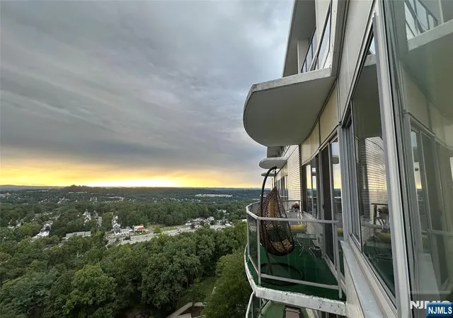 Photo 3 of Condo for sale at 1 Claridge Dr #1000, Verona, NJ 07044 | MLS# 26020585 | Listing updated on 2026-07-23
