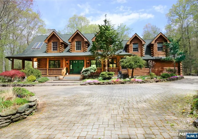 1st image of 31 Kent Rd, Newton, NJ 07860 | MLS# 26020779