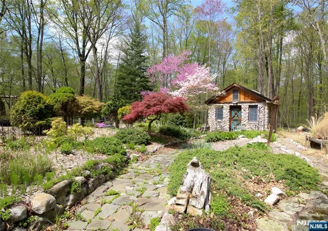 42nd image of 31 Kent Rd, Newton, NJ 07860 | MLS# 26020779