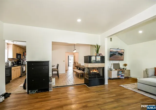 Photo 3 of Sale Pending at 532 2nd St, Carlstadt, NJ 07072 | MLS# 26020797 | Listing updated on 2026-09-01