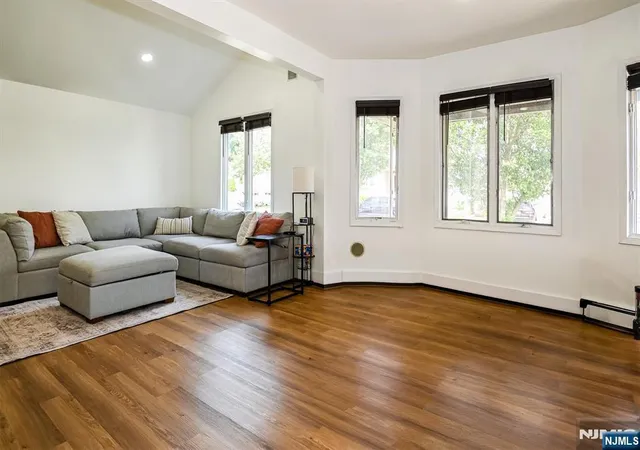 Photo 4 of Sale Pending at 532 2Nd St, Carlstadt, NJ 07072 | MLS# 26020797 | Listing updated on 2026-09-01