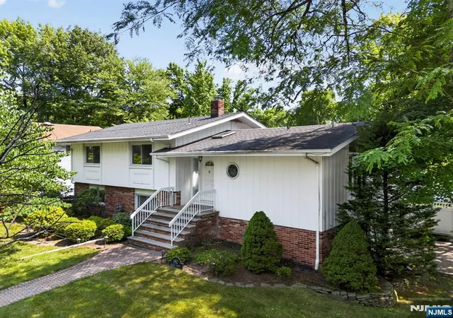 1st image of 192 Jenkins Dr, Englewood Cliffs, NJ 07632 | MLS# 26020866