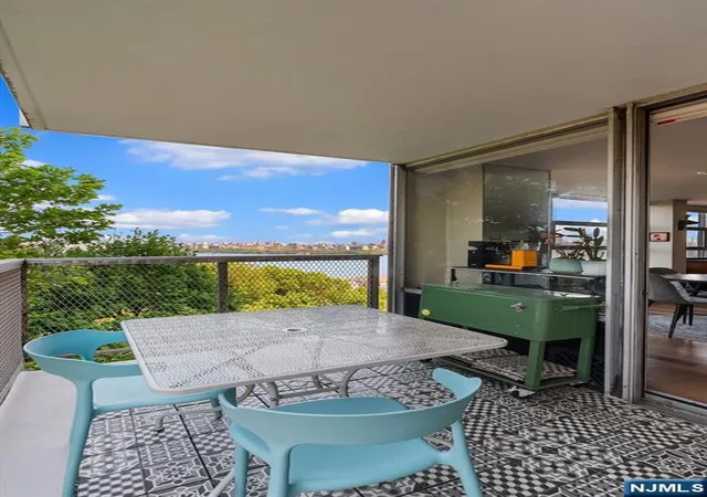 Photo 4 of Condo for sale at 6050 Boulevard East #4C, West New York, NJ 07093 | MLS# 26020875 | Listing updated on 2026-10-08