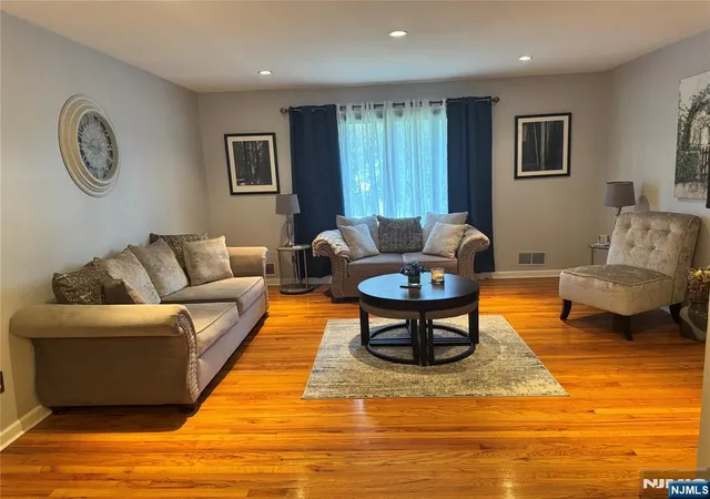 Photo 3 of Single family home for sale at 1578 Broad St, Bloomfield, NJ 07003 | MLS# 26020891 | Listing updated on 2026-08-23