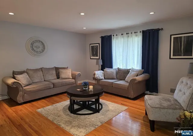 Photo 4 of Single family home for sale at 1578 Broad St, Bloomfield, NJ 07003 | MLS# 26020891 | Listing updated on 2026-08-23