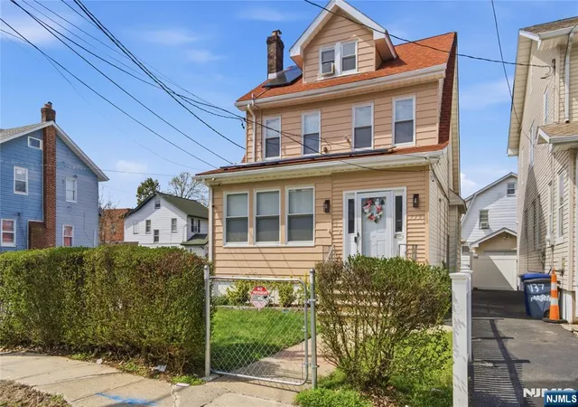 Photo 3 of Sale Pending at 139 Melrose Ave, Irvington, NJ 07111 | MLS# 26020912 | Listing updated on 2026-08-12