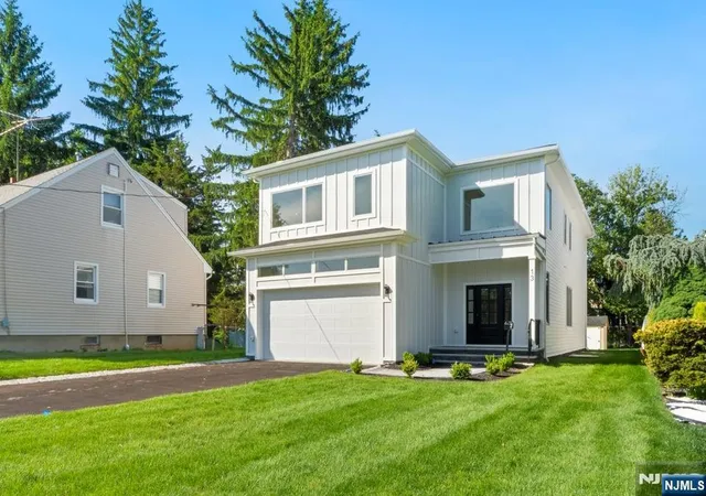 Photo 1 of Single family home for sale at 13 Harding Pl, Livingston, NJ 07039 | MLS# 26021059 | Listing updated on 2026-09-16