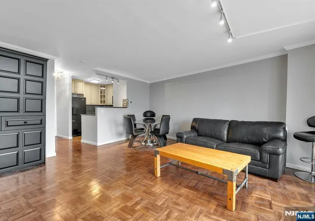 Photo 3 of Sale Pending at 2000 Linwood Ave #9E, Fort Lee, NJ 07024 | MLS# 26021074 | Listing updated on 2026-08-28