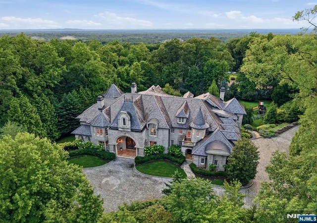 5th image of 7 Buckingham Dr, Alpine, NJ 07620 | MLS# 26021192