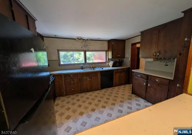 2nd image of 1 Poplar Grove Ter, West Milford, NJ 07480 | MLS# 26021242