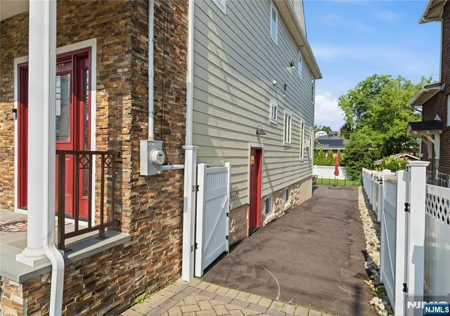4th image of 1077 Anderson, Fort Lee, NJ 07024 | MLS# 26021632