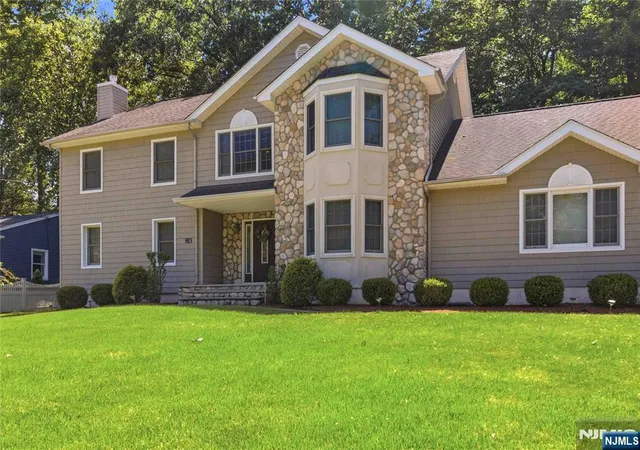 3rd image of 913 High Mountain Rd, North Haledon, NJ 07508 | MLS# 26021776