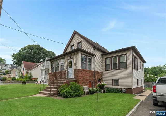 5th image of 22 Passaic Ave, Hasbrouck Heights, NJ 07604 | MLS# 26021836