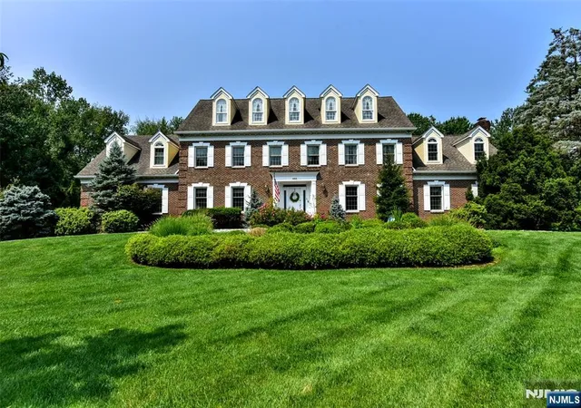 50th image of 958 Arapaho Trl, Franklin Lakes, NJ 07417 | MLS# 26021850