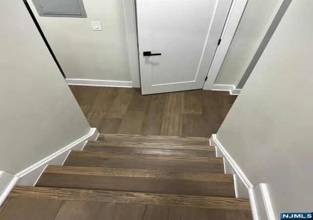 2nd image of 520 Broad Ave, Englewood, NJ 07631
