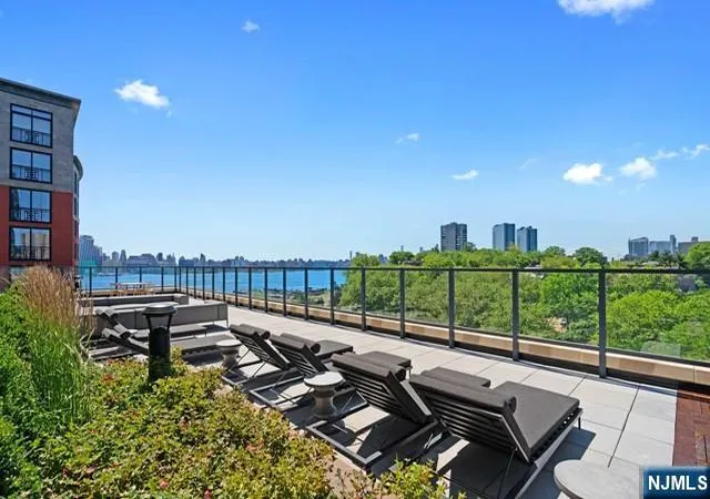 2nd image of 1000 Maxwell Ln, Hoboken, NJ 07030