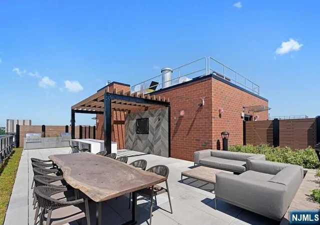 25th image of 1000 Maxwell Ln #10E, Hoboken, NJ 07030 | MLS# 26021880