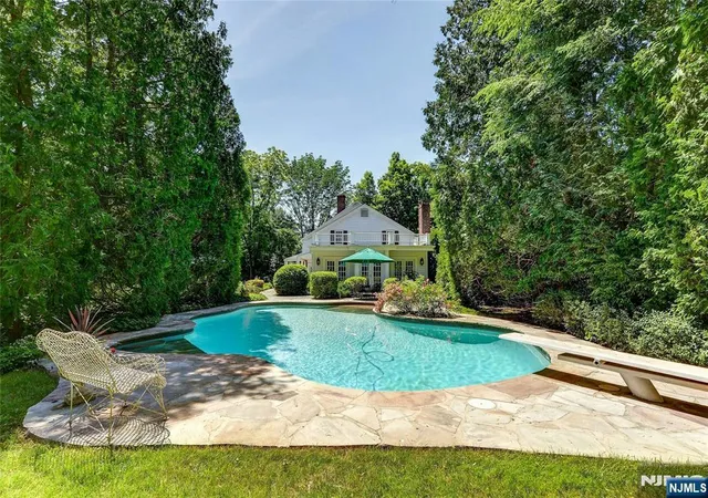 Photo 2 of Single family home for sale at 164 E Saddle River Rd, Saddle River, NJ 07458 | MLS# 26022105 | Listing updated on 2026-09-16