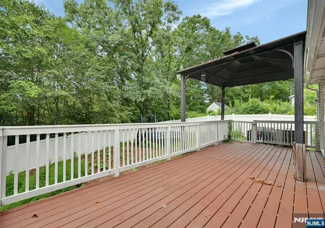 26th image of 16 Essex Rd, Sussex, NJ 07461 | MLS# 26022692