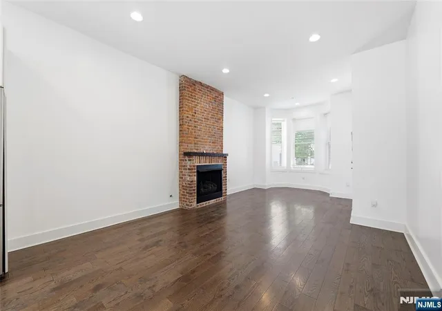 5th image of 252 Mt Pleasant Ave #1, Newark, NJ 07104 | MLS# 26022853
