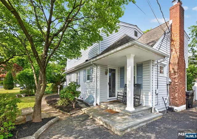 Photo 3 of Sale Pending at 43 Colonial Pkwy, Dumont, NJ 07628 | MLS# 26022959 | Listing updated on 2026-08-06
