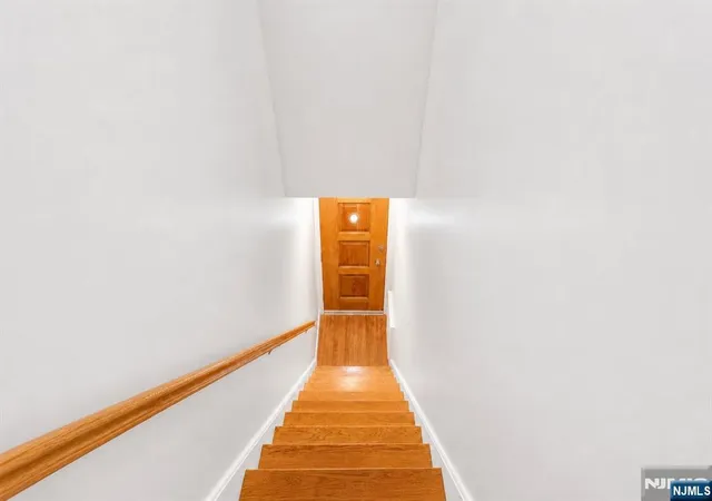 Photo 3 of Multi family home for sale at 439 Bergen Blvd, Palisades Park, NJ 07650 | MLS# 26023005 | Listing updated on 2026-08-18