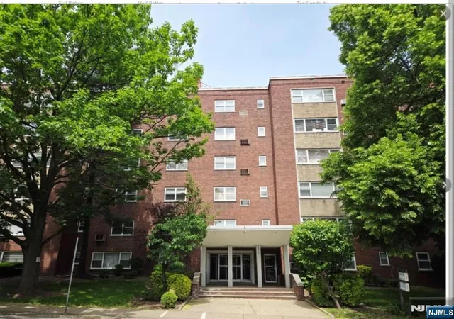 Photo 1 of Condo for sale at 1575 Center Ave #5F, Fort Lee, NJ 07024 | MLS# 26023082 | Listing updated on 2026-07-15