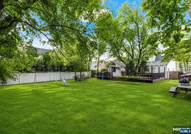 32nd image of 335 River Rd, New Milford, NJ 07646 | MLS# 26023083