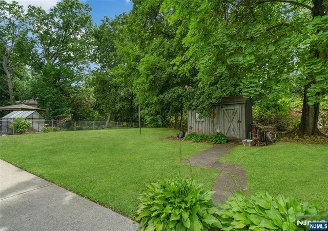 18th image of 4 Royal Ave, Hawthorne, NJ 07506 | MLS# 26023087
