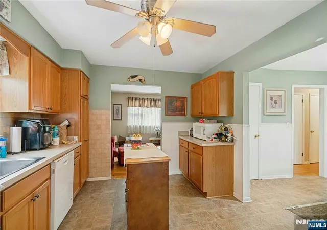 2nd image of 4 Royal Ave, Hawthorne, NJ 07506 | MLS# 26023087