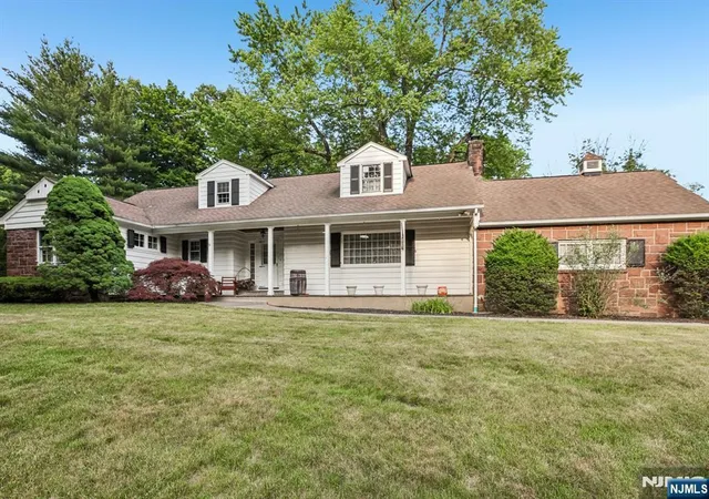 Photo 4 of Single family home for sale at 14 Saddle River Rd, Woodcliff Lake, NJ 07677 | MLS# 26023103 | Listing updated on 2026-08-25