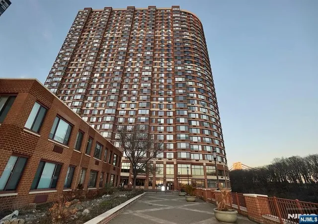 1st image of 100 Old Palisade Rd #2011, Fort Lee, NJ 07024 | MLS# 26023129