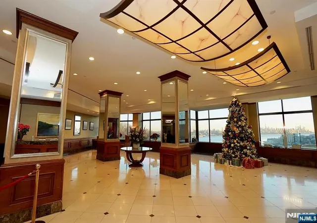 2nd image of 100 Old Palisade Rd #2011, Fort Lee, NJ 07024 | MLS# 26023129