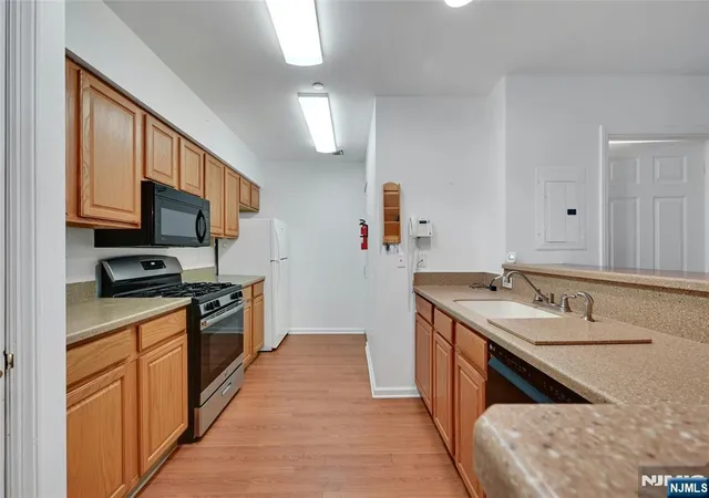 Photo 4 of House for sale at 189 Forest Ave #219, Paramus, NJ 07652 | MLS# 26023231 | Listing updated on 2026-08-09