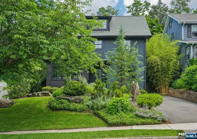 Photo 3 of Sale Pending at 63 Ravine Ave, Caldwell, NJ 07006 | MLS# 26023242 | Listing updated on 2026-09-01