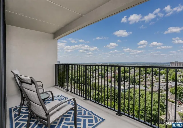 3rd image of 6 Horizon Rd #1904, Fort Lee, NJ 07024 | MLS# 26023324
