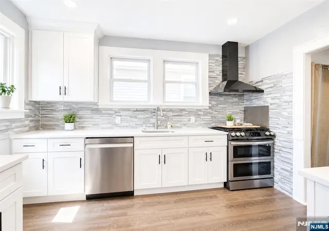 Photo 3 of Single family home for sale at 176 Forest St, Kearny, NJ 07032 | MLS# 26023331 | Listing updated on 2026-08-22