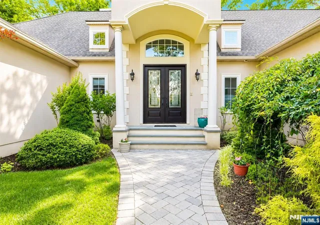 Photo 3 of Sale Pending at 41 Wildwood Rd, Saddle River, NJ 07458 | MLS# 26023546 | Listing updated on 2026-09-14
