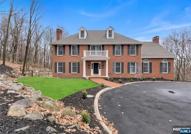 1st image of 853 Shadow Ridge Rd, Franklin Lakes, NJ 07417 | MLS# 26023619