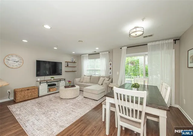 Photo 4 of Sale Pending at 92 Carter Rd, Wanaque, NJ 07420 | MLS# 26023631 | Listing updated on 2026-08-19