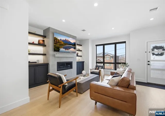 Photo 3 of Sale Pending at 256a 7th Street, Palisades Park, NJ 07650 | MLS# 26023640 | Listing updated on 2026-08-23